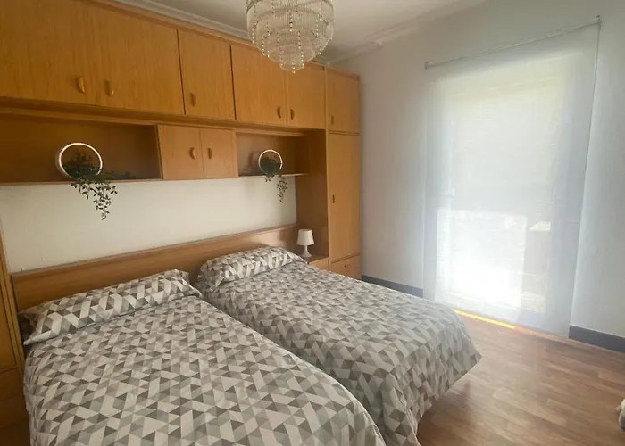 Bajo Con Terraza A 5 Min De La Playa بيت للعطل