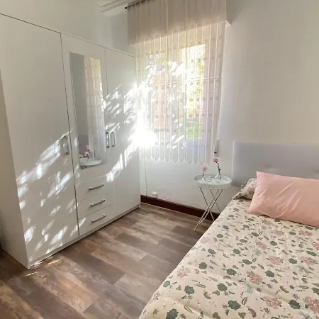 Bajo Con Terraza A 5 Min De La Playa Prázdninový dům